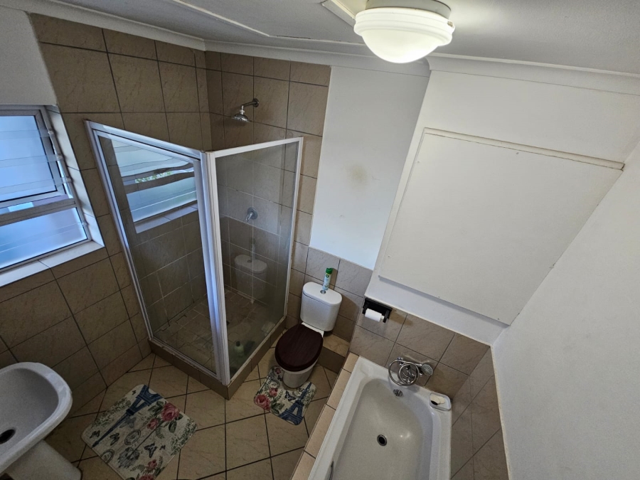 2 Bedroom Property for Sale in Buh Rein Estate Western Cape